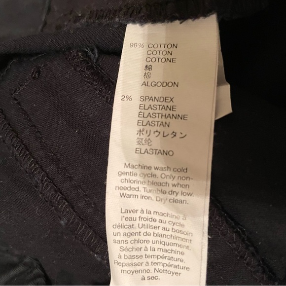 ⭐️ 4/$20 GAP black khaki bermuda shorts - Picture 4 of 5